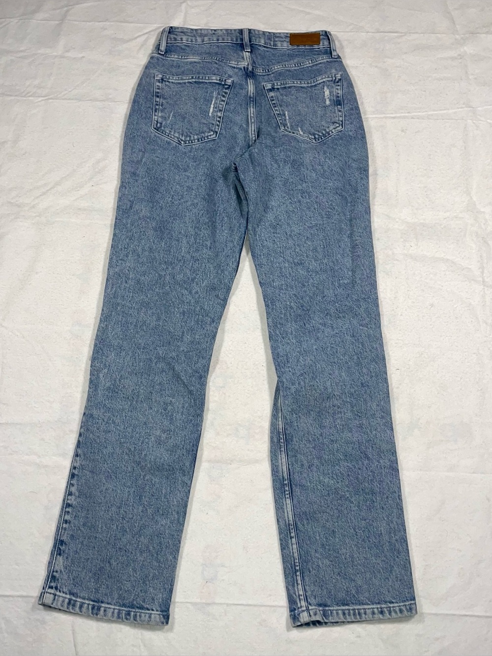 Social Tourist 3R Light Wash Distressed Classic Jeans NWT - Picture 3 of 6